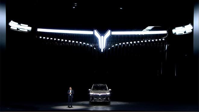 市 比问界M9便宜9万 华为系最强科技SUV新葡京博彩售3799万元起 岚图泰山正式上(图16)