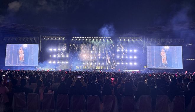 大屏闪耀BLACKPINK现象级巡演新葡京娱乐当科技与顶流同频：艾比森(图2)